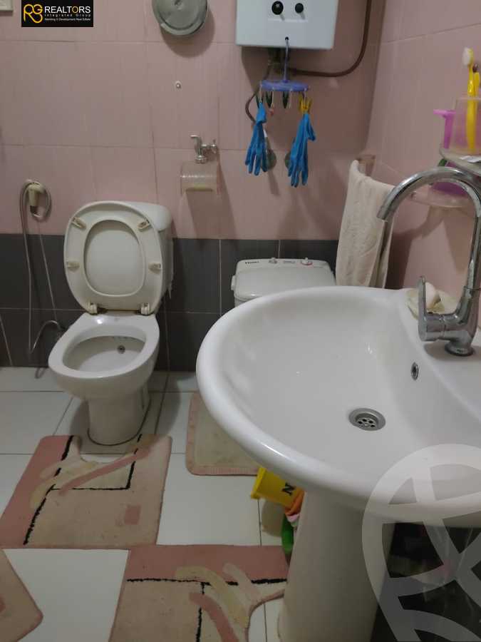 https://aqarmap.com.eg/ar/listing/3967224-for-sale-cairo-el-sheikh-zayed-city-el-hay-elasher-street-100