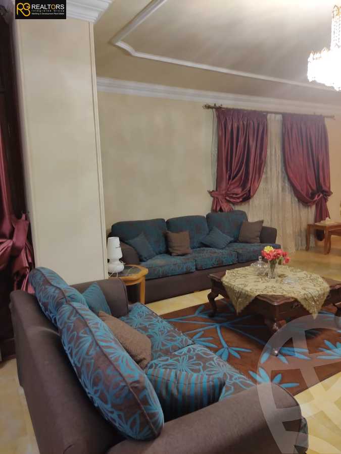 https://aqarmap.com.eg/ar/listing/3967224-for-sale-cairo-el-sheikh-zayed-city-el-hay-elasher-street-100