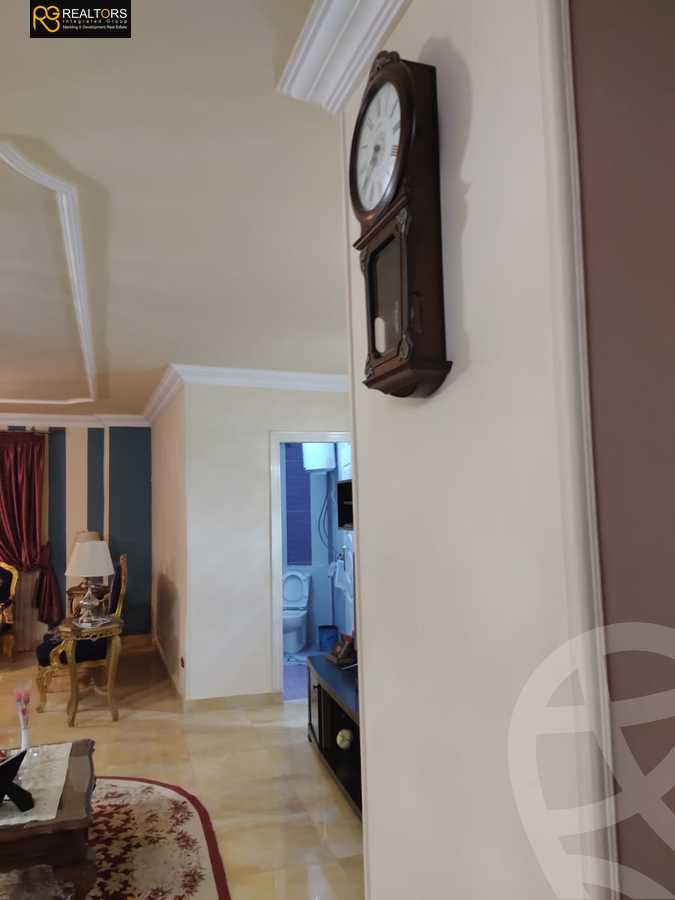 https://aqarmap.com.eg/ar/listing/3967224-for-sale-cairo-el-sheikh-zayed-city-el-hay-elasher-street-100