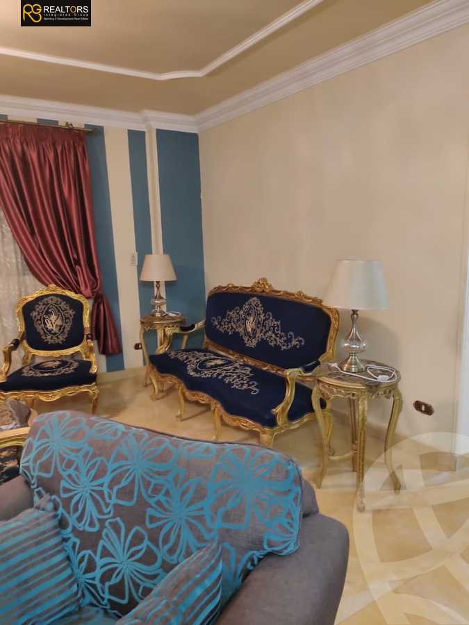https://aqarmap.com.eg/ar/listing/3967224-for-sale-cairo-el-sheikh-zayed-city-el-hay-elasher-street-100