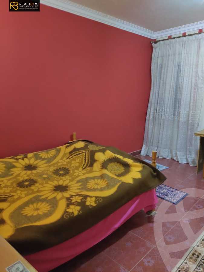 https://aqarmap.com.eg/ar/listing/3967224-for-sale-cairo-el-sheikh-zayed-city-el-hay-elasher-street-100