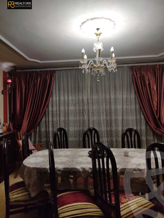 https://aqarmap.com.eg/ar/listing/3967224-for-sale-cairo-el-sheikh-zayed-city-el-hay-elasher-street-100