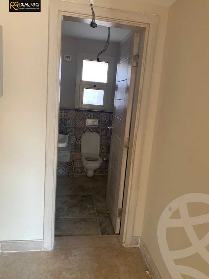 https://aqarmap.com.eg/ar/listing/3967287-for-rent-cairo-6th-of-october-compounds-wyst-rydj-ryzydns-nyw-jyz-llttwyr-l-qry