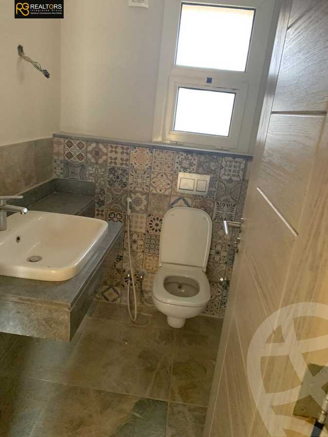 https://aqarmap.com.eg/ar/listing/3967287-for-rent-cairo-6th-of-october-compounds-wyst-rydj-ryzydns-nyw-jyz-llttwyr-l-qry