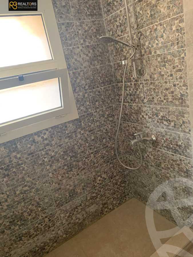 https://aqarmap.com.eg/ar/listing/3967287-for-rent-cairo-6th-of-october-compounds-wyst-rydj-ryzydns-nyw-jyz-llttwyr-l-qry
