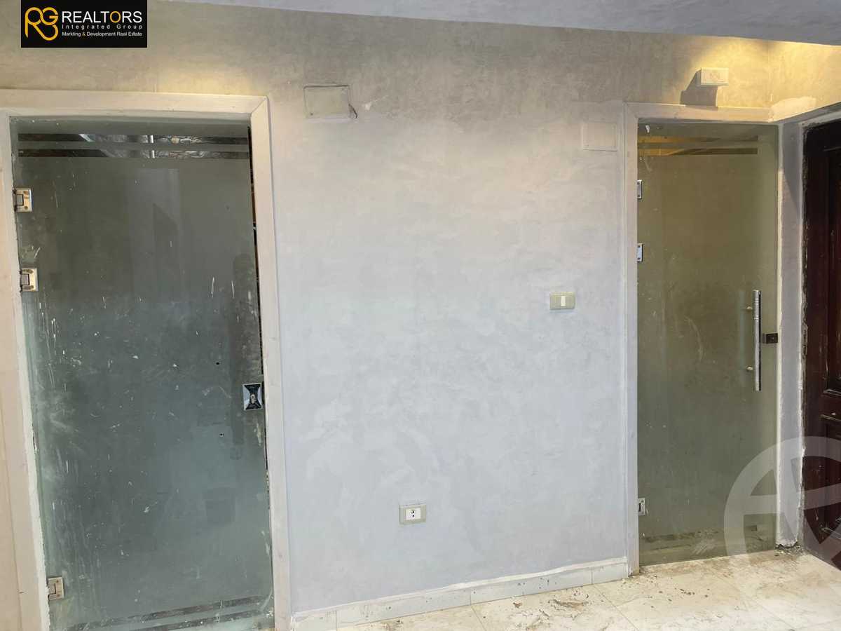 https://aqarmap.com.eg/ar/listing/3984432-for-sale-cairo-el-sheikh-zayed-city-el-hay-elawel-street-37