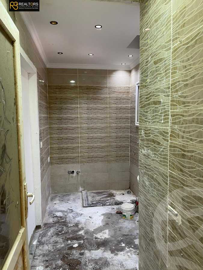 https://aqarmap.com.eg/ar/listing/3984432-for-sale-cairo-el-sheikh-zayed-city-el-hay-elawel-street-37