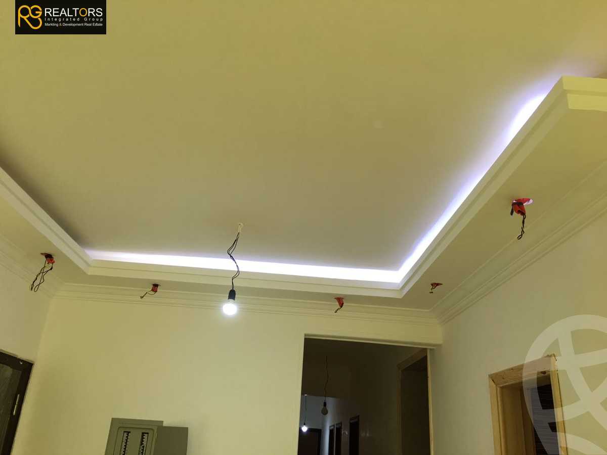 https://aqarmap.com.eg/ar/listing/4005394-for-sale-cairo-el-sheikh-zayed-city-el-hay-elasher-street-100