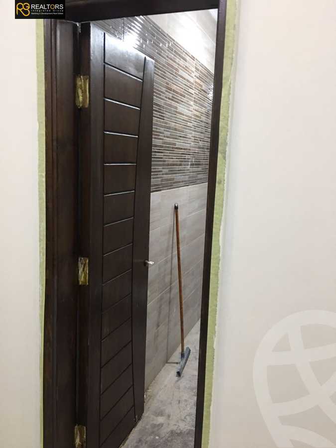 https://aqarmap.com.eg/ar/listing/4005394-for-sale-cairo-el-sheikh-zayed-city-el-hay-elasher-street-100