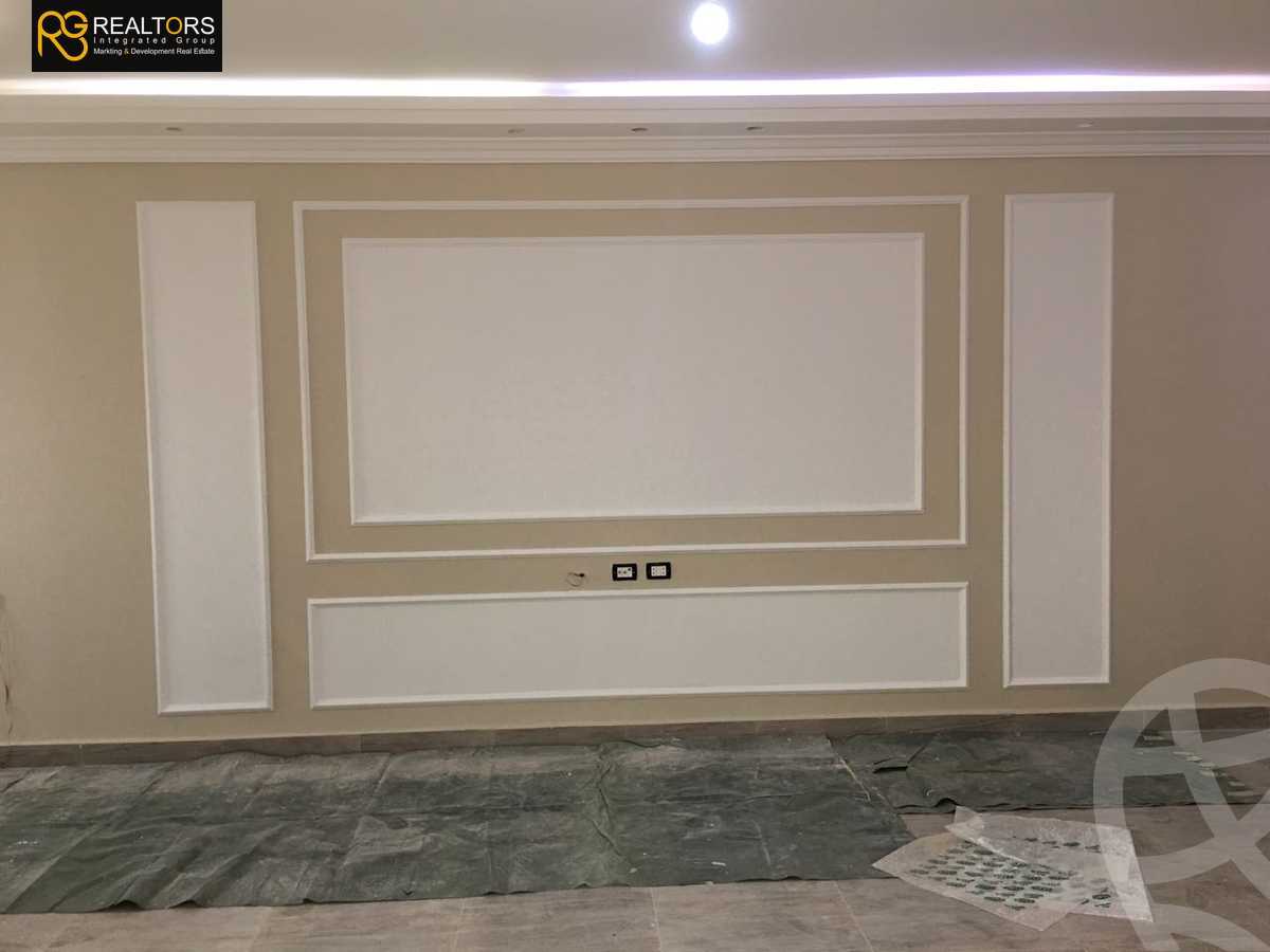 https://aqarmap.com.eg/ar/listing/4005394-for-sale-cairo-el-sheikh-zayed-city-el-hay-elasher-street-100