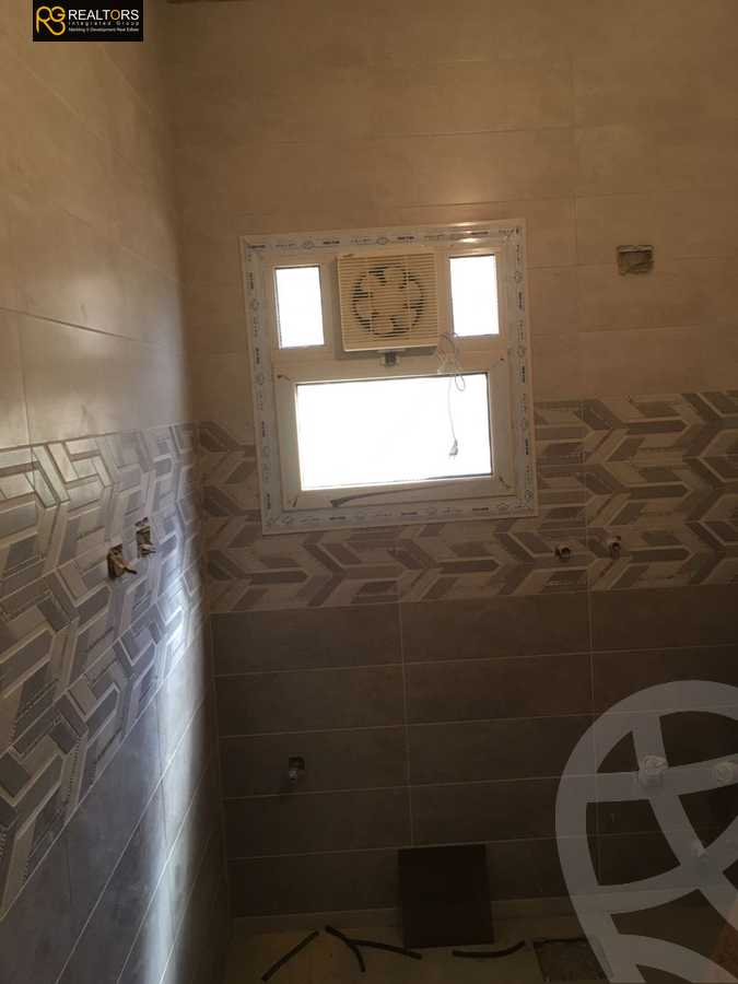 https://aqarmap.com.eg/ar/listing/4005394-for-sale-cairo-el-sheikh-zayed-city-el-hay-elasher-street-100