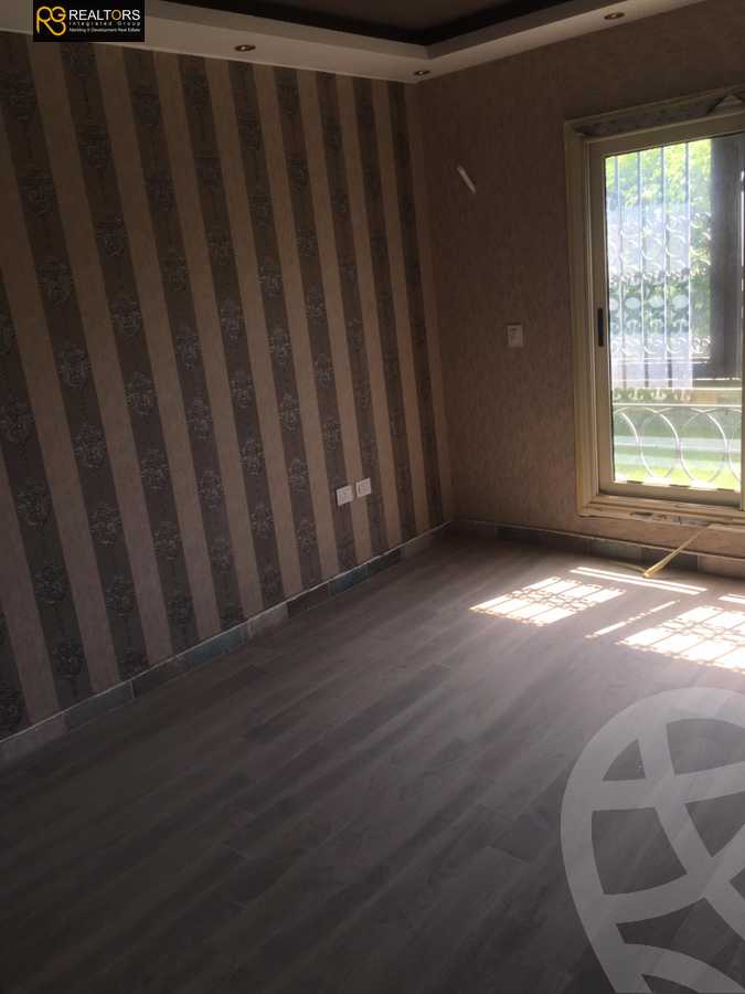https://aqarmap.com.eg/ar/listing/4005426-for-sale-cairo-el-sheikh-zayed-city-compounds-in-sheikh-zayed-el-khamayel
