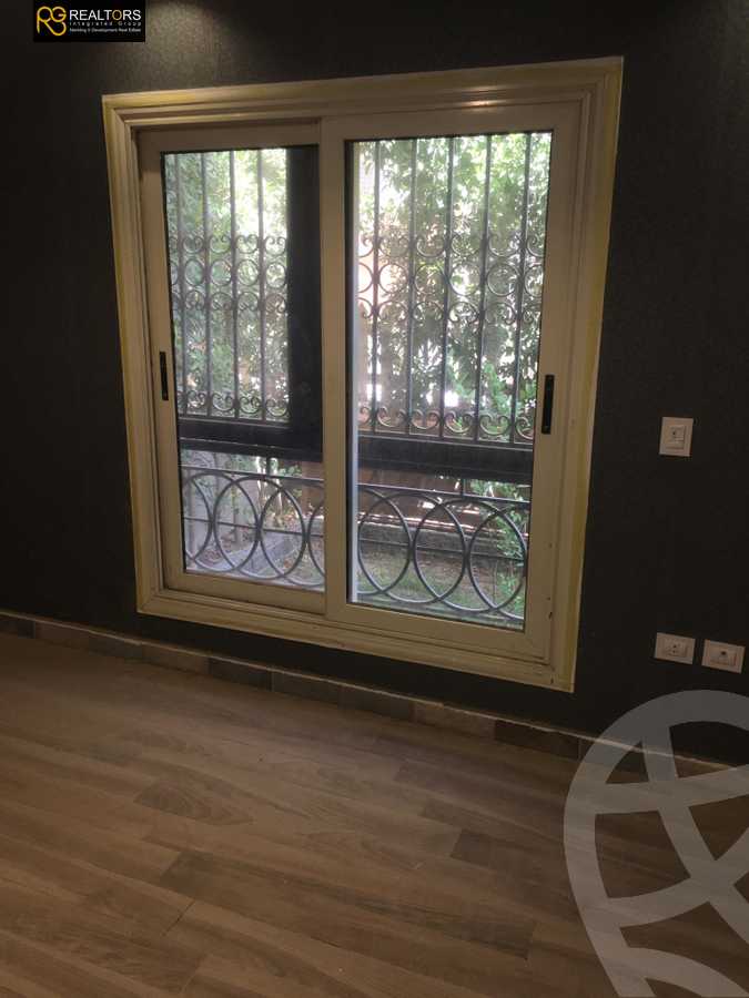 https://aqarmap.com.eg/ar/listing/4005426-for-sale-cairo-el-sheikh-zayed-city-compounds-in-sheikh-zayed-el-khamayel