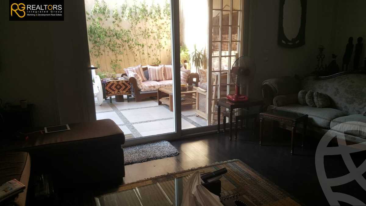 https://aqarmap.com.eg/en/listing/4005869-for-sale-cairo-el-sheikh-zayed-city-compounds-in-sheikh-zayed-el-yasmeen-compound