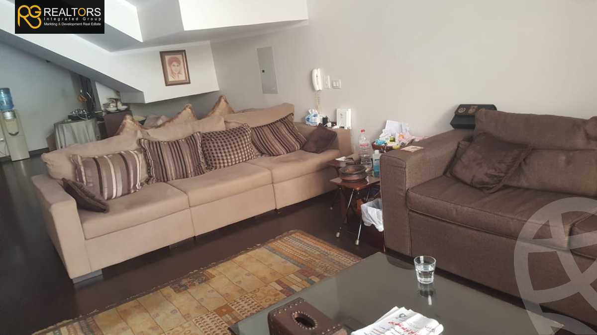 https://aqarmap.com.eg/en/listing/4005869-for-sale-cairo-el-sheikh-zayed-city-compounds-in-sheikh-zayed-el-yasmeen-compound