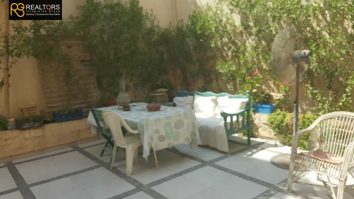 https://aqarmap.com.eg/en/listing/4005869-for-sale-cairo-el-sheikh-zayed-city-compounds-in-sheikh-zayed-el-yasmeen-compound