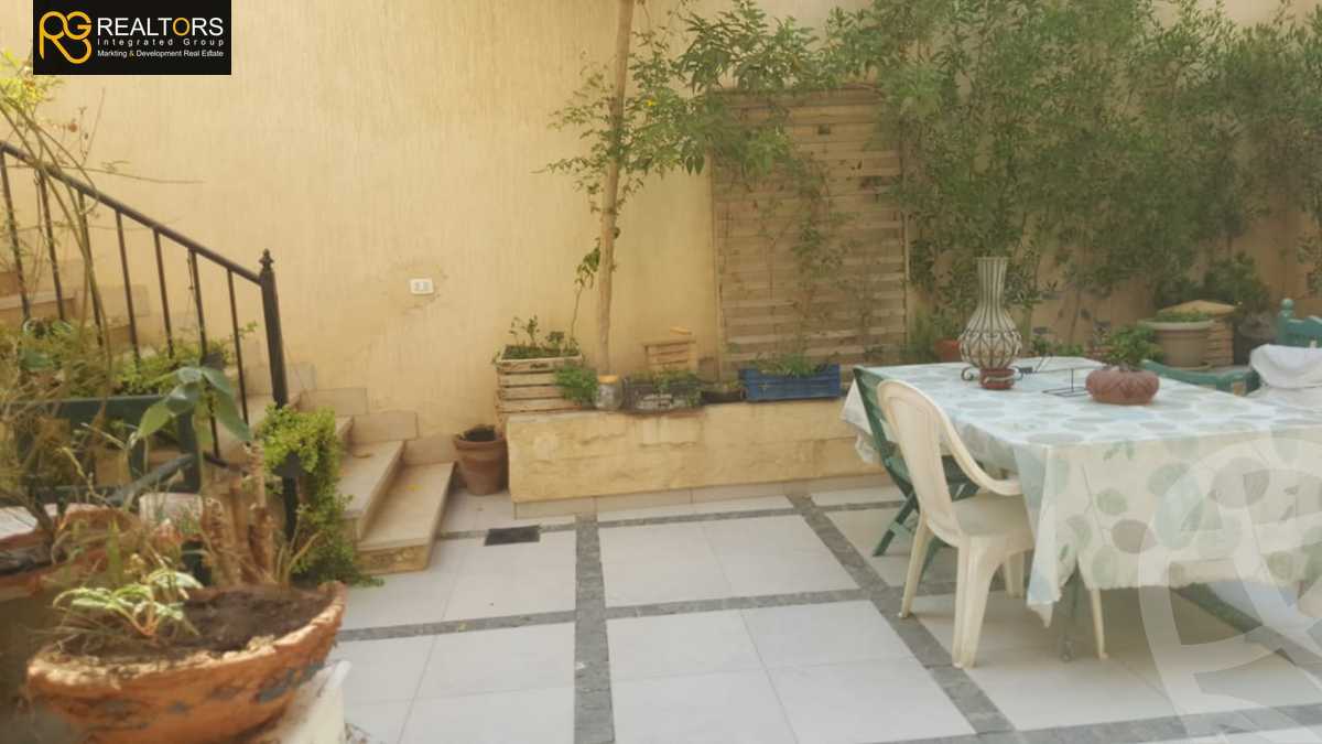 https://aqarmap.com.eg/en/listing/4005869-for-sale-cairo-el-sheikh-zayed-city-compounds-in-sheikh-zayed-el-yasmeen-compound
