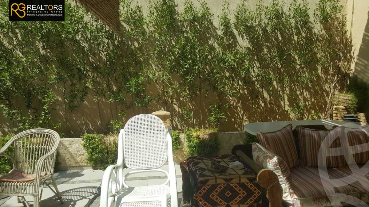 https://aqarmap.com.eg/en/listing/4005869-for-sale-cairo-el-sheikh-zayed-city-compounds-in-sheikh-zayed-el-yasmeen-compound