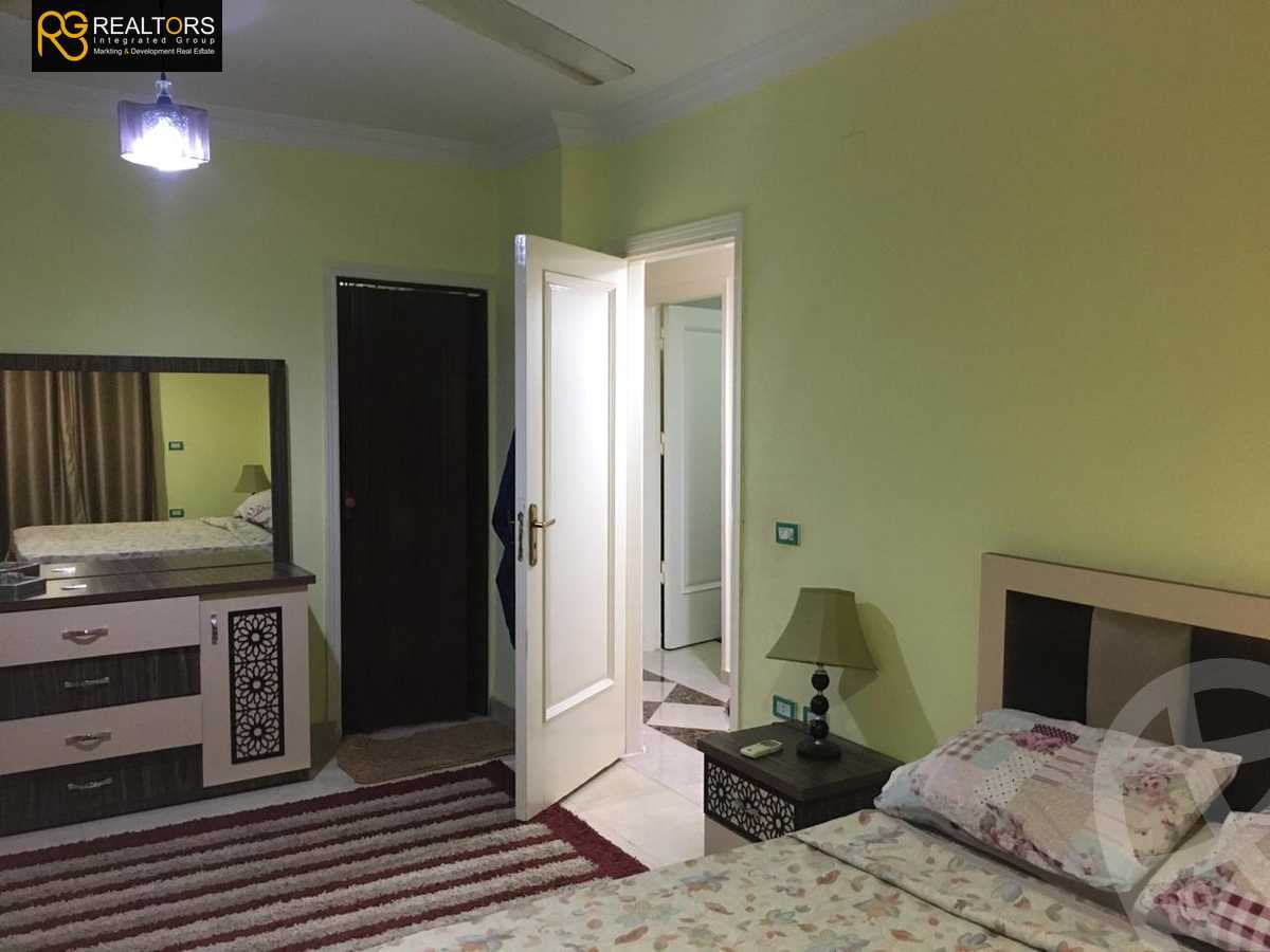 https://aqarmap.com.eg/en/listing/4005948-for-sale-cairo-el-sheikh-zayed-city-compounds