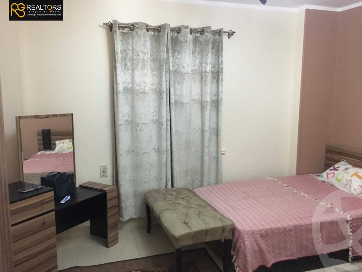 https://aqarmap.com.eg/en/listing/4005948-for-sale-cairo-el-sheikh-zayed-city-compounds