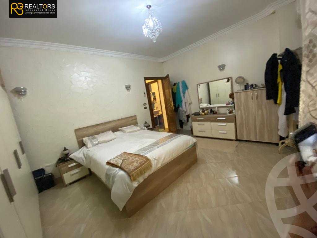 https://aqarmap.com.eg/en/listing/4017876-for-sale-cairo-el-sheikh-zayed-city-el-hay-elawel-street-23