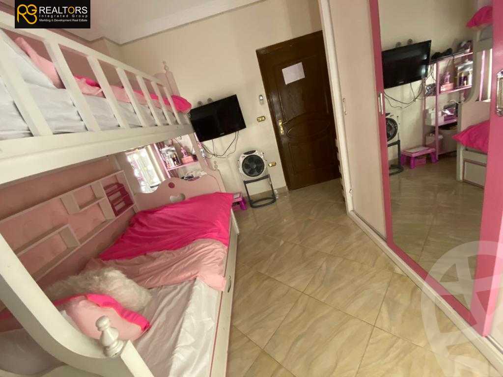 https://aqarmap.com.eg/en/listing/4017876-for-sale-cairo-el-sheikh-zayed-city-el-hay-elawel-street-23