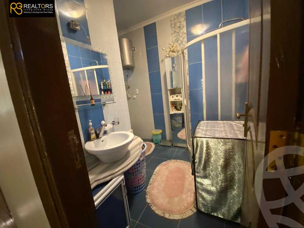 https://aqarmap.com.eg/en/listing/4017876-for-sale-cairo-el-sheikh-zayed-city-el-hay-elawel-street-23
