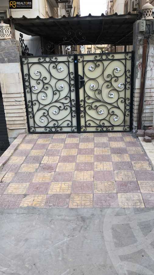 https://aqarmap.com.eg/en/listing/4017876-for-sale-cairo-el-sheikh-zayed-city-el-hay-elawel-street-23