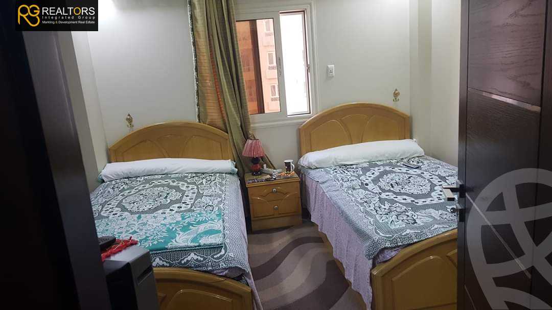 https://aqarmap.com.eg/en/listing/4029274-for-sale-cairo-6th-of-october-south-wahat