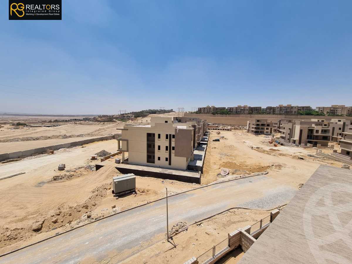 https://aqarmap.com.eg/en/listing/4029871-for-sale-cairo-6th-of-october-compound-pyramids-heights