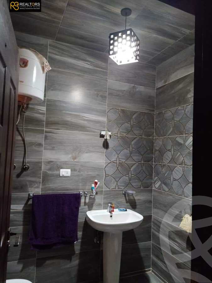 https://aqarmap.com.eg/en/listing/4032178-for-sale-cairo-el-sheikh-zayed-city-el-hay-el-khames-lhy-lkhms