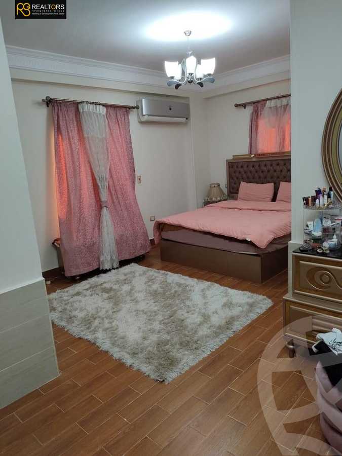https://aqarmap.com.eg/en/listing/4032178-for-sale-cairo-el-sheikh-zayed-city-el-hay-el-khames-lhy-lkhms