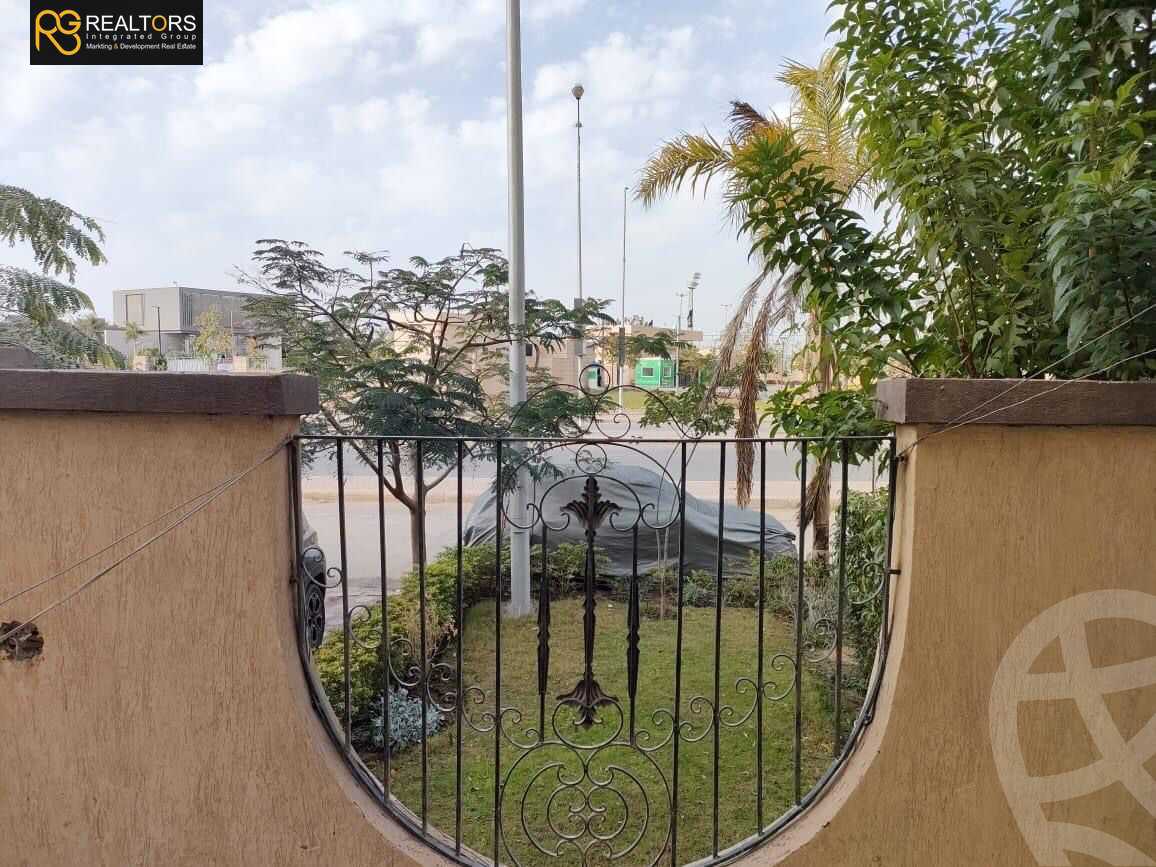 https://aqarmap.com.eg/en/listing/4032178-for-sale-cairo-el-sheikh-zayed-city-el-hay-el-khames-lhy-lkhms