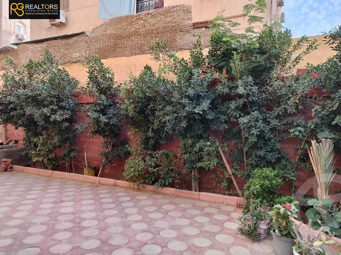 https://aqarmap.com.eg/en/listing/4032178-for-sale-cairo-el-sheikh-zayed-city-el-hay-el-khames-lhy-lkhms