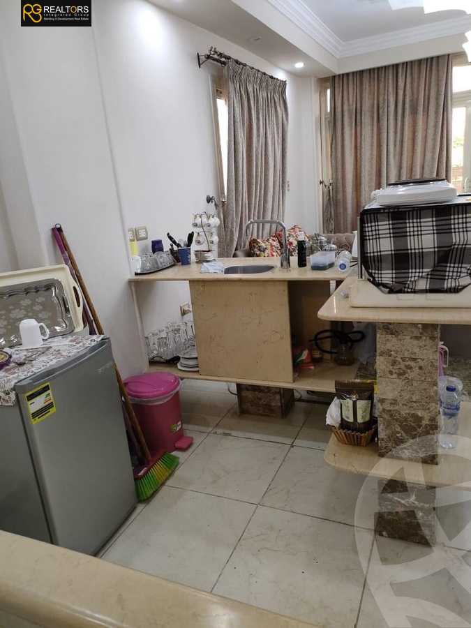 https://aqarmap.com.eg/en/listing/4032178-for-sale-cairo-el-sheikh-zayed-city-el-hay-el-khames-lhy-lkhms