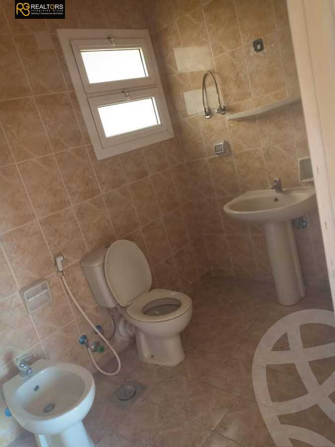 https://aqarmap.com.eg/ar/listing/4038894-for-sale-cairo-el-sheikh-zayed-city-compounds-in-sheikh-zayed-beverly-hills
