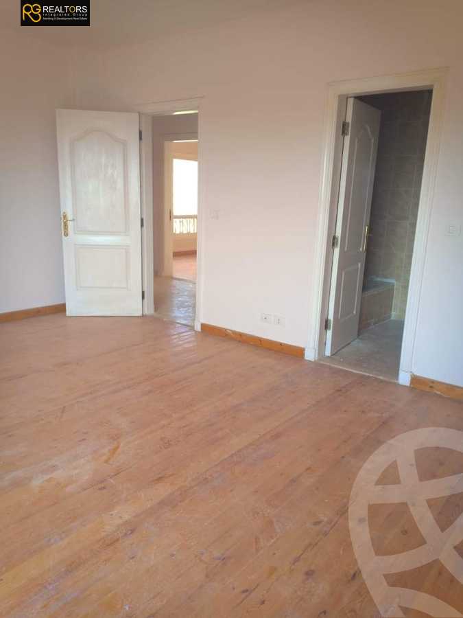 https://aqarmap.com.eg/ar/listing/4038894-for-sale-cairo-el-sheikh-zayed-city-compounds-in-sheikh-zayed-beverly-hills