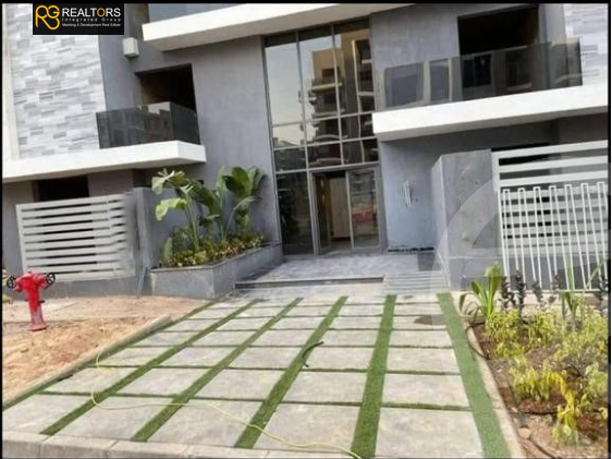 https://aqarmap.com.eg/en/listing/4029857-for-sale-cairo-6th-of-october-compound-sun-capital