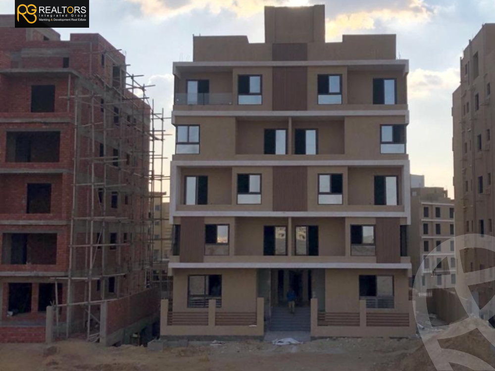 https://aqarmap.com.eg/en/listing/4043262-for-sale-cairo-6th-of-october-compounds-fylry