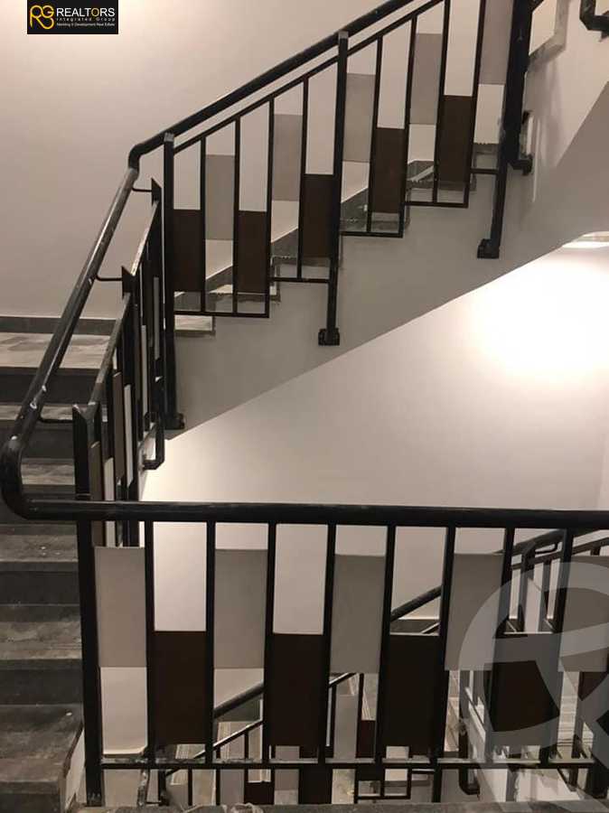 https://aqarmap.com.eg/ar/listing/4047196-for-sale-cairo-6th-of-october-compound-sun-capital