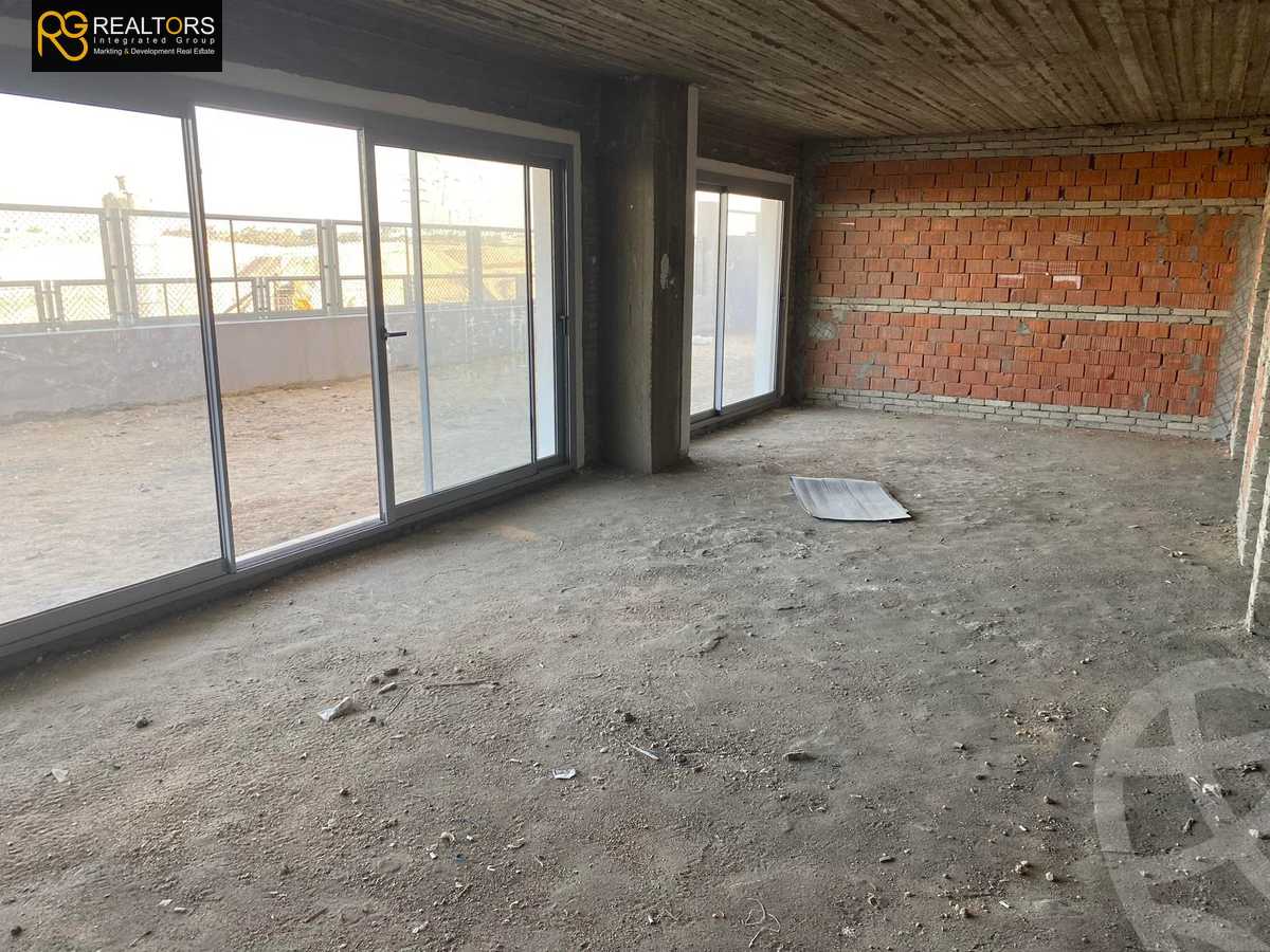 https://aqarmap.com.eg/en/listing/4053171-for-sale-cairo-alex-cairo-desert-road-kmbwnd-fy-tryq-skndry-lshrwy-joulz-compound-inertia