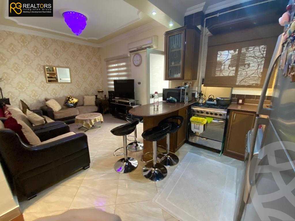 https://aqarmap.com.eg/en/listing/4053246-for-sale-cairo-el-sheikh-zayed-city-el-hay-elawel-street-29
