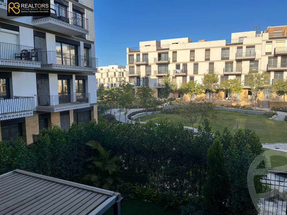 https://aqarmap.com.eg/ar/listing/4053768-for-sale-cairo-el-sheikh-zayed-city-compounds-in-sheikh-zayed-the-courtyard