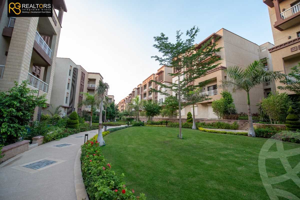 https://aqarmap.com.eg/en/listing/4055083-for-sale-cairo-6th-of-october-compound-green-5