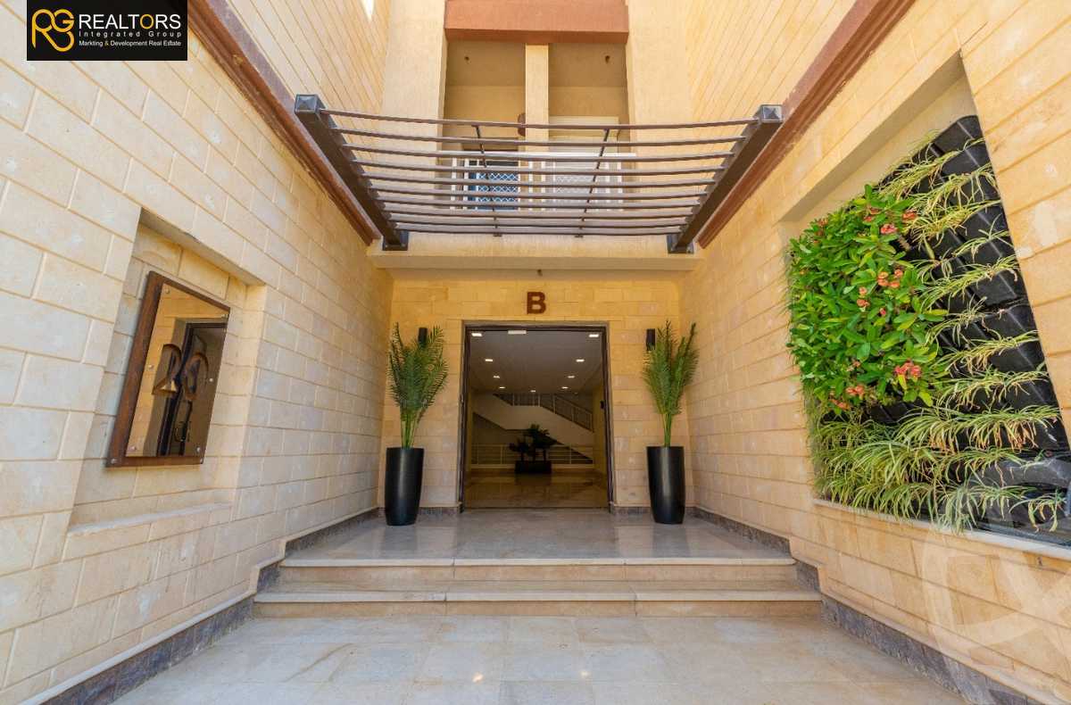 https://aqarmap.com.eg/en/listing/4055083-for-sale-cairo-6th-of-october-compound-green-5