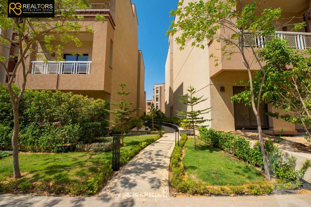 https://aqarmap.com.eg/en/listing/4055083-for-sale-cairo-6th-of-october-compound-green-5