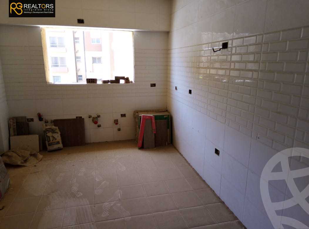 https://aqarmap.com.eg/en/listing/4055109-for-sale-cairo-6th-of-october-compound-garden-hills