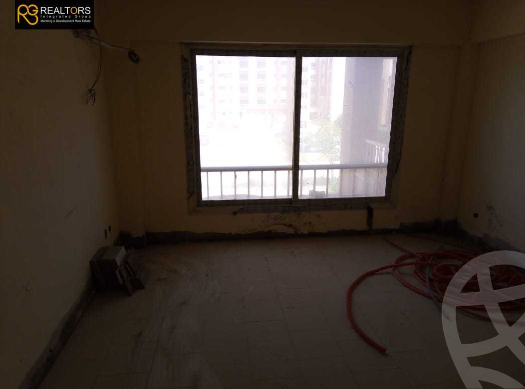 https://aqarmap.com.eg/en/listing/4055109-for-sale-cairo-6th-of-october-compound-garden-hills