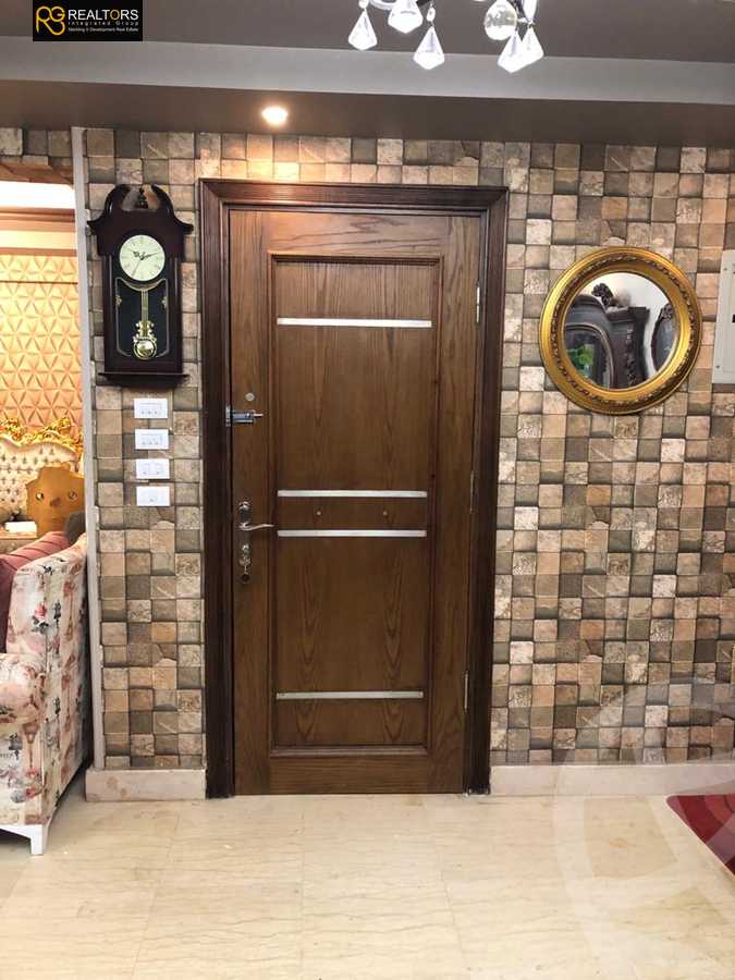 https://aqarmap.com.eg/ar/listing/4056621-for-sale-cairo-el-sheikh-zayed-city-compounds-in-sheikh-zayed-beverly-hills