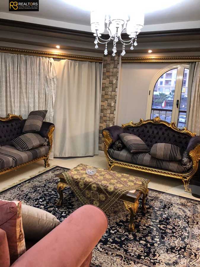 https://aqarmap.com.eg/ar/listing/4056621-for-sale-cairo-el-sheikh-zayed-city-compounds-in-sheikh-zayed-beverly-hills